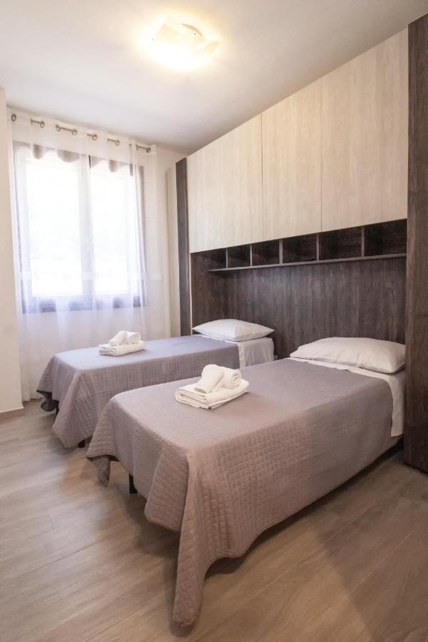 Dd House Family Holiday Apartment Cecina  Extérieur photo