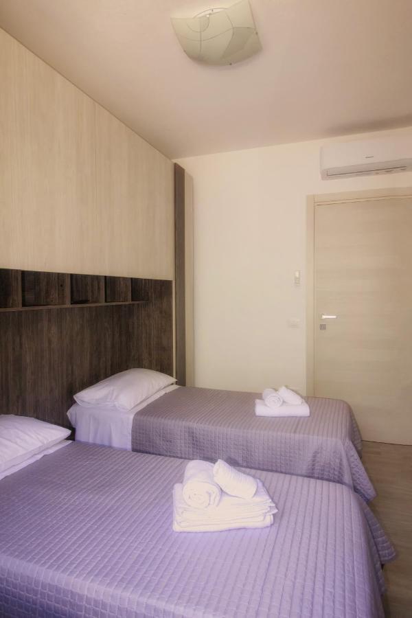 Dd House Family Holiday Apartment Cecina  Extérieur photo