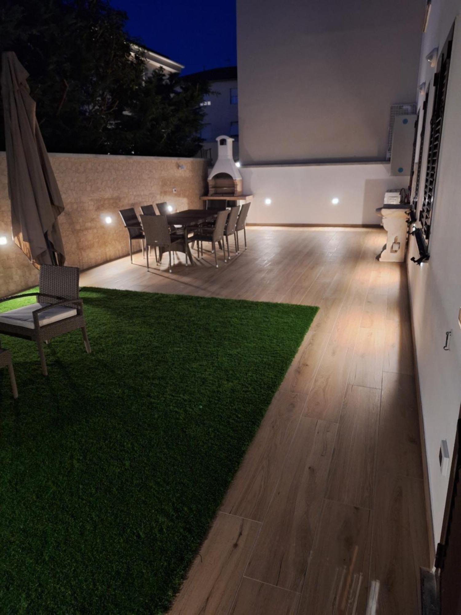 Dd House Family Holiday Apartment Cecina  Extérieur photo