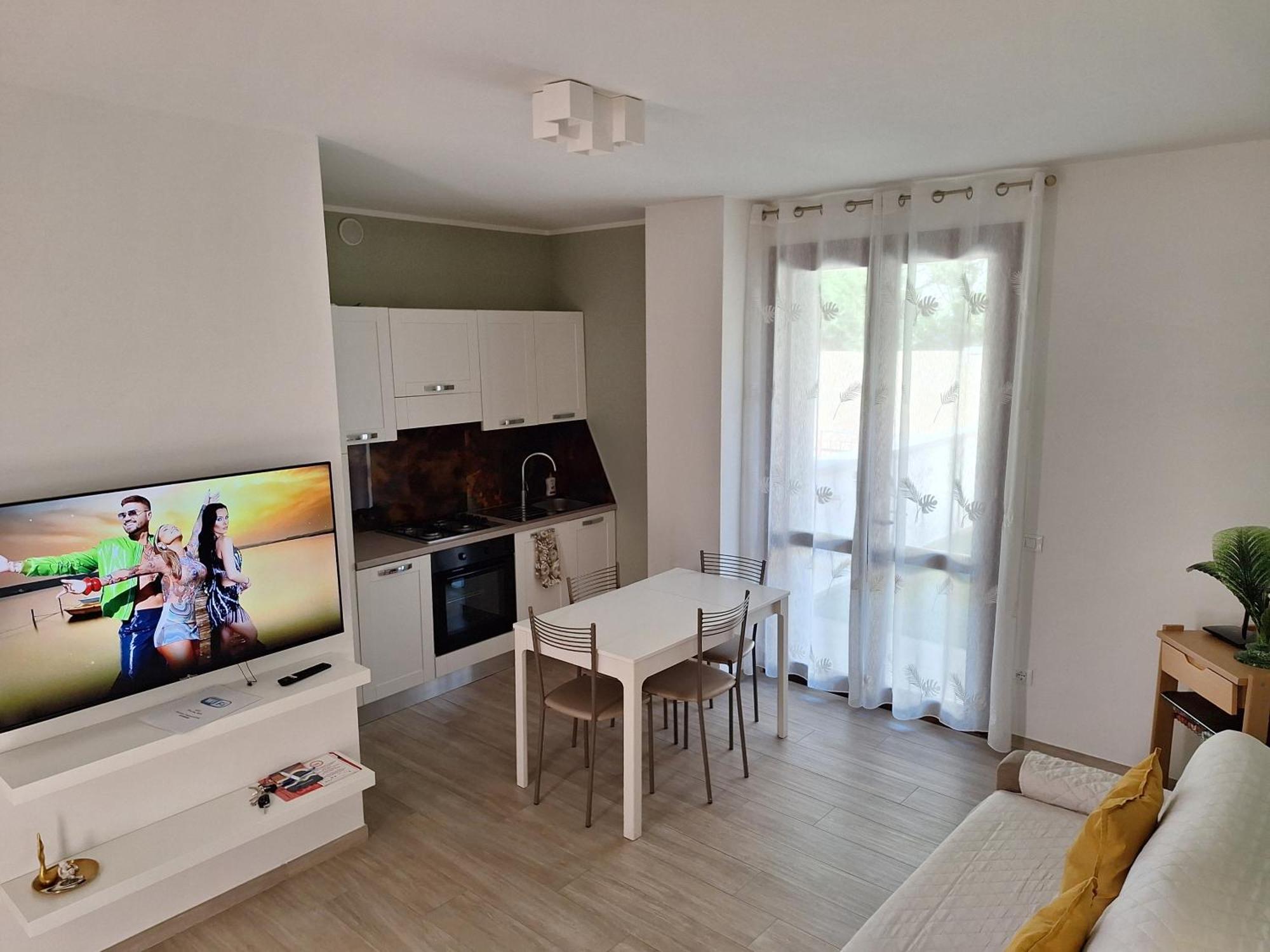 Dd House Family Holiday Apartment Cecina  Extérieur photo